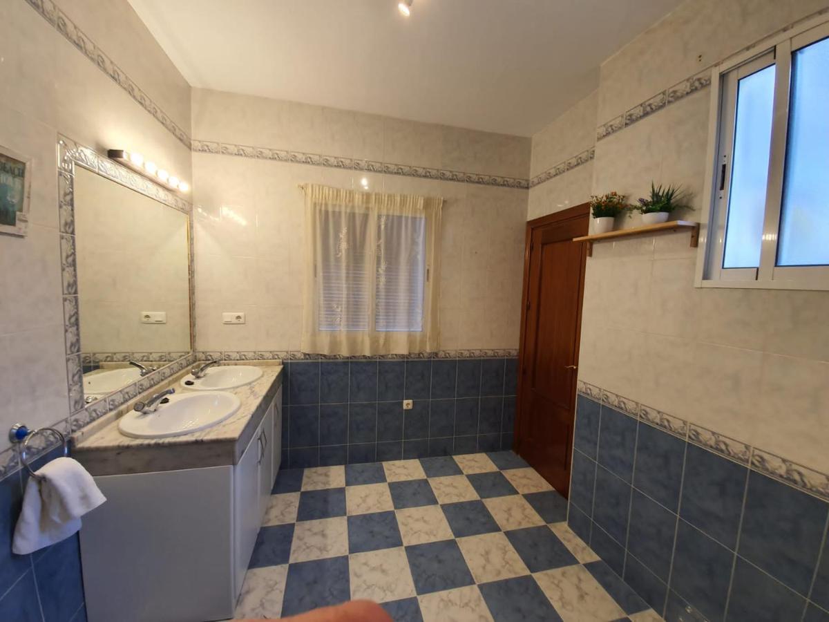 Apartamento Ollerias マラガ エクステリア 写真