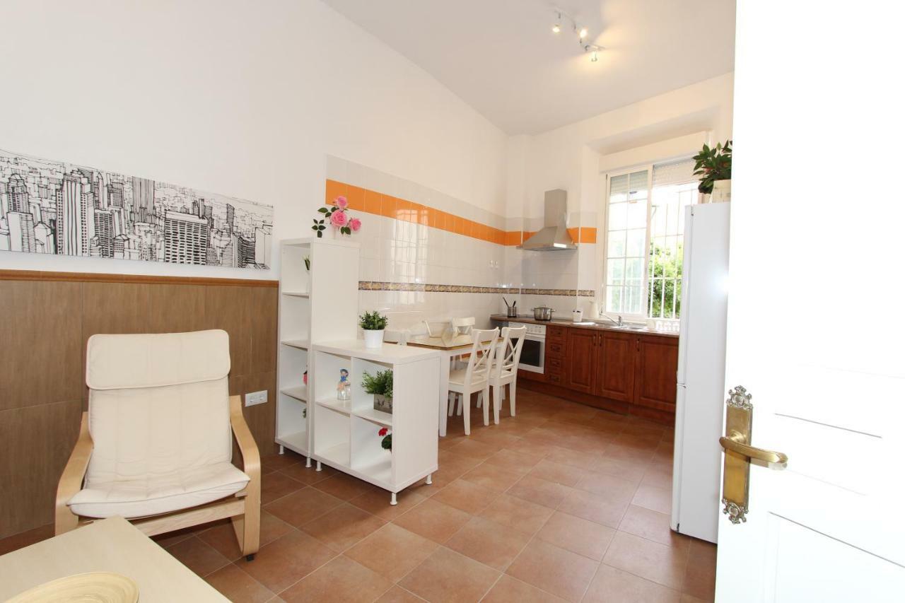 Apartamento Ollerias マラガ エクステリア 写真