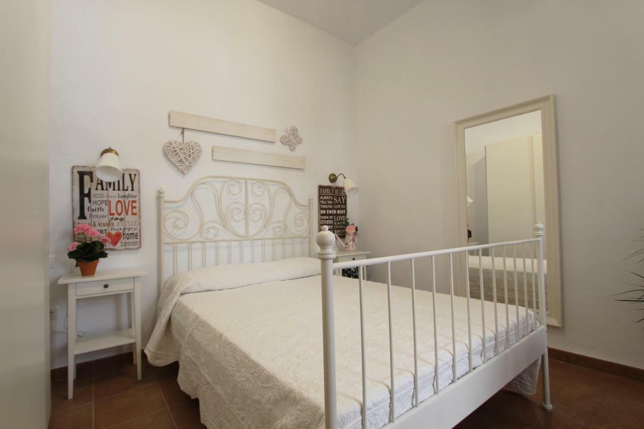 Apartamento Ollerias マラガ エクステリア 写真