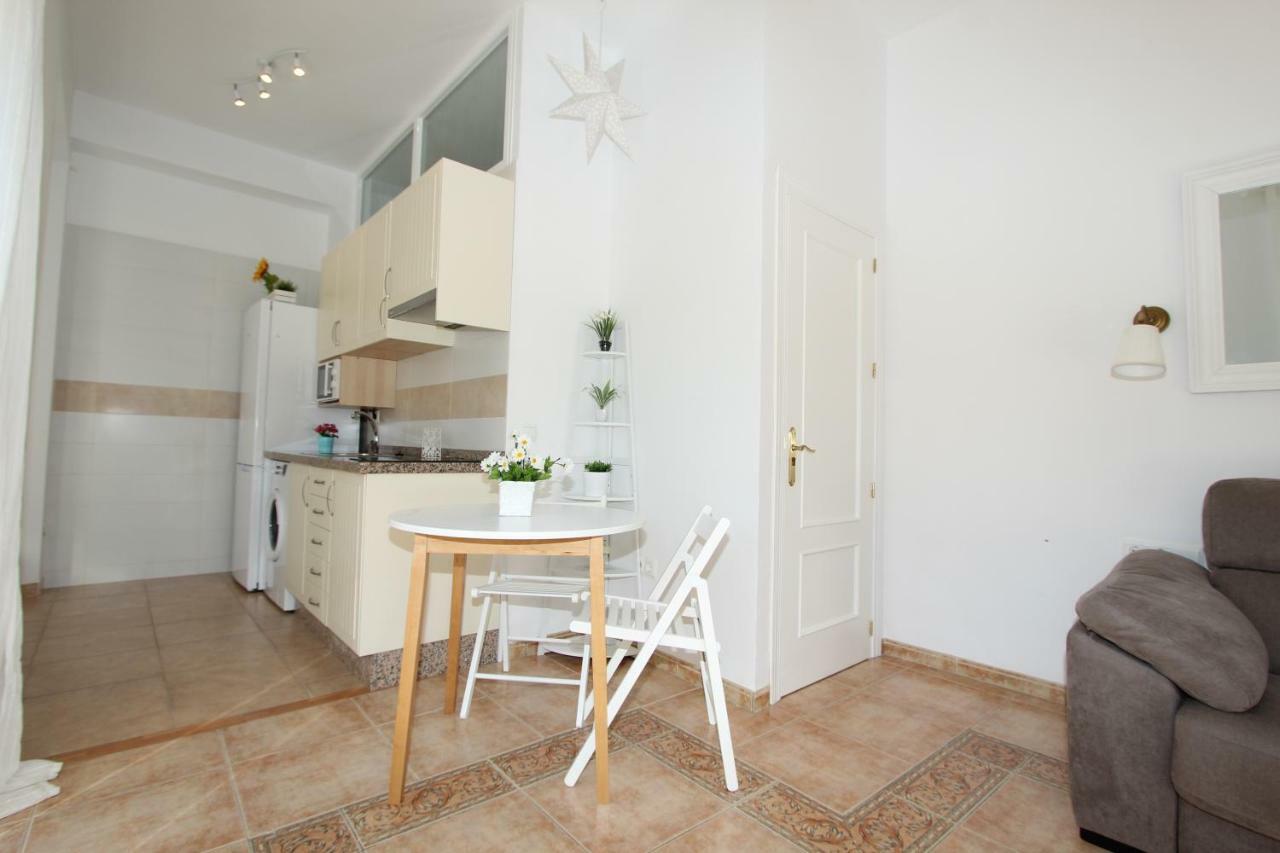 Apartamento Ollerias マラガ エクステリア 写真